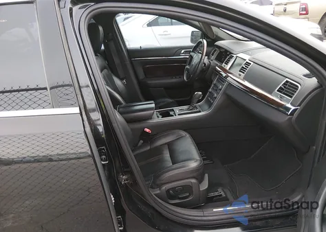 2010 Lincoln Mks z USA, uszkodzony, nr VIN 1LNHL9DR8AG600471